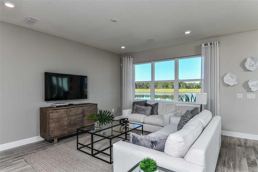 En Venta: $499,155 (2 camas, 2 baños, 1707 Pies cuadrados)