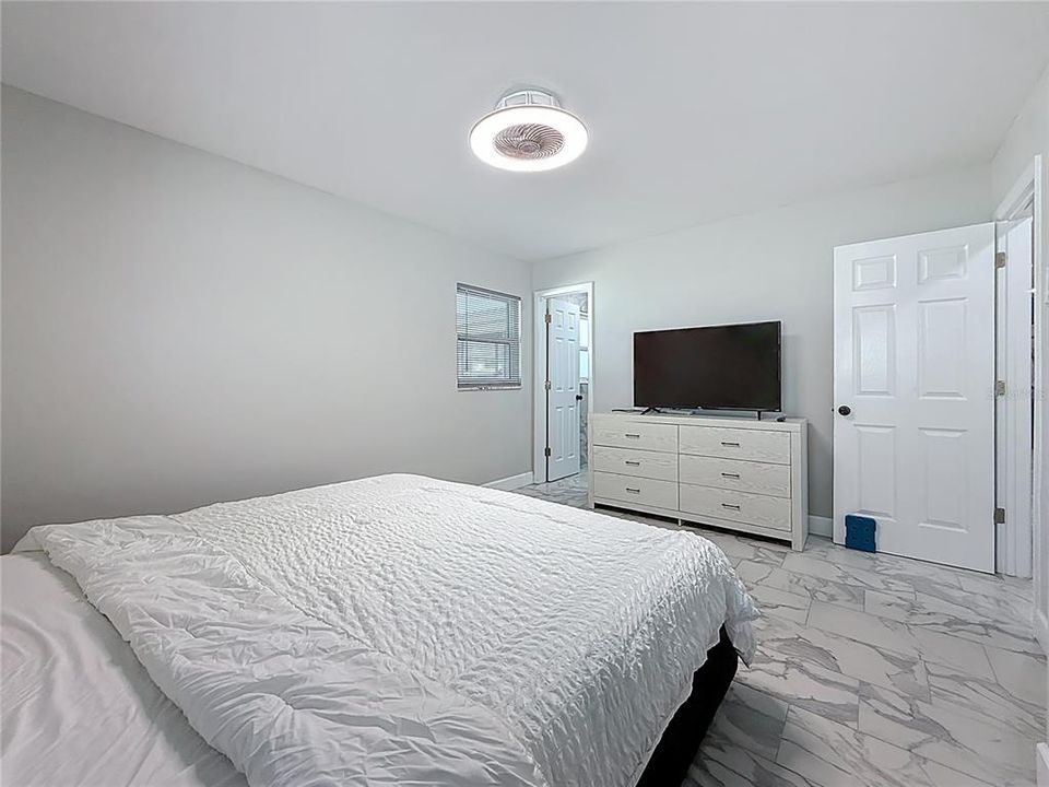 En Renta: $3,485 (3 camas, 2 baños, 1215 Pies cuadrados)