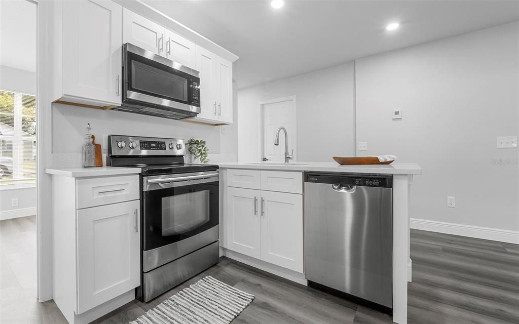 待售: $349,900 (3 贝兹, 2 浴室, 1232 平方英尺)