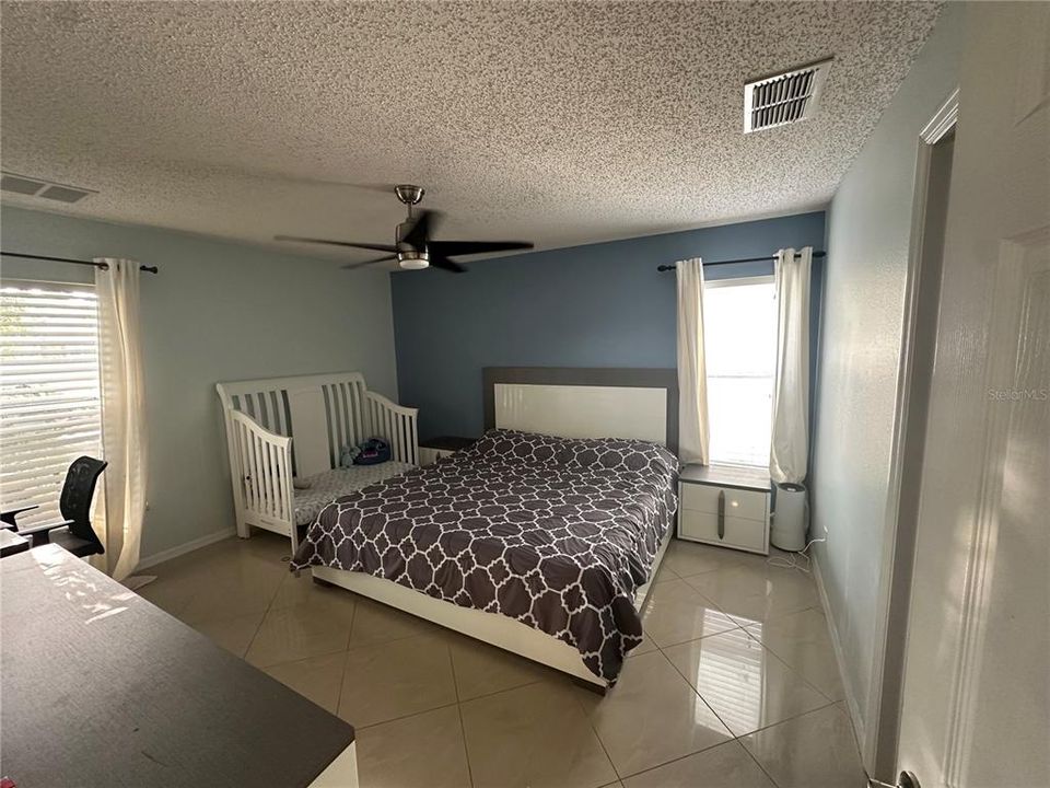 For Rent: $2,000 (3 beds, 2 baths, 1768 Square Feet)