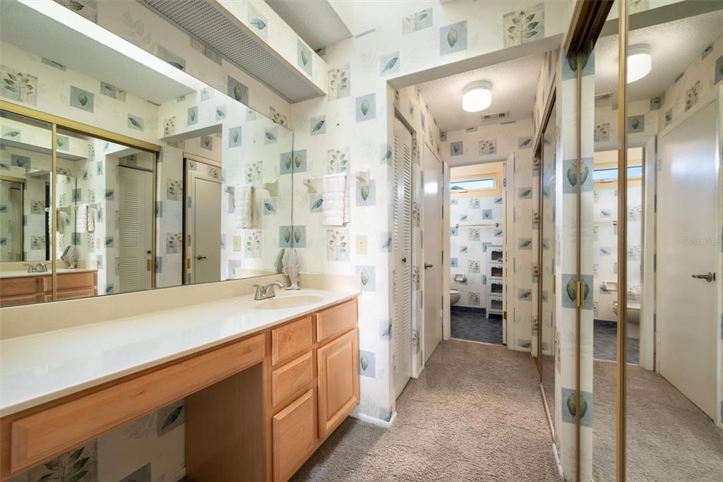 For Sale: $254,900 (3 beds, 2 baths, 1447 Square Feet)