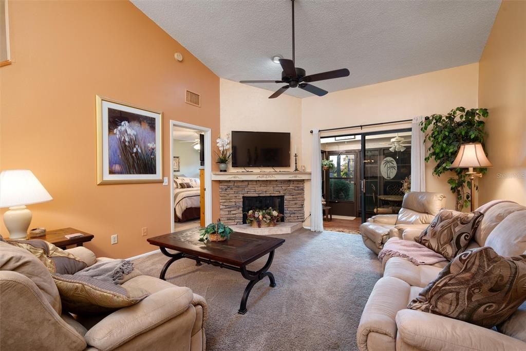 For Sale: $254,900 (3 beds, 2 baths, 1447 Square Feet)