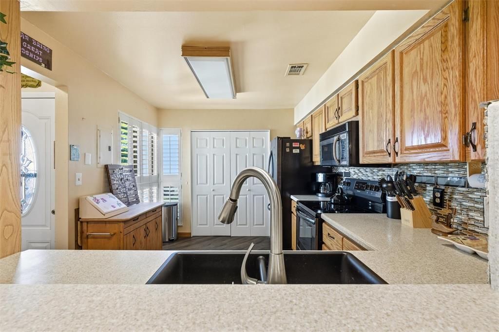 For Sale: $254,900 (3 beds, 2 baths, 1447 Square Feet)