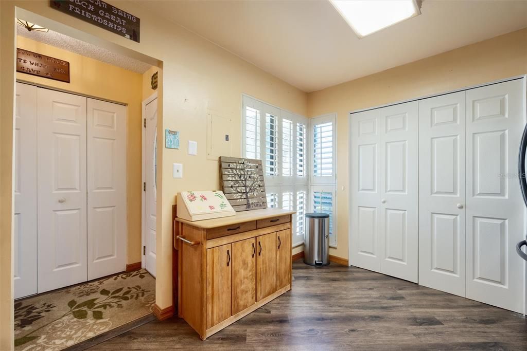 For Sale: $254,900 (3 beds, 2 baths, 1447 Square Feet)