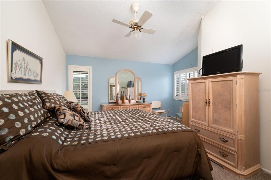 For Sale: $254,900 (3 beds, 2 baths, 1447 Square Feet)