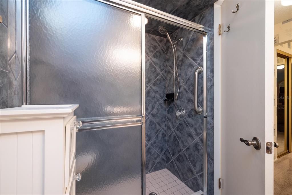 For Sale: $254,900 (3 beds, 2 baths, 1447 Square Feet)