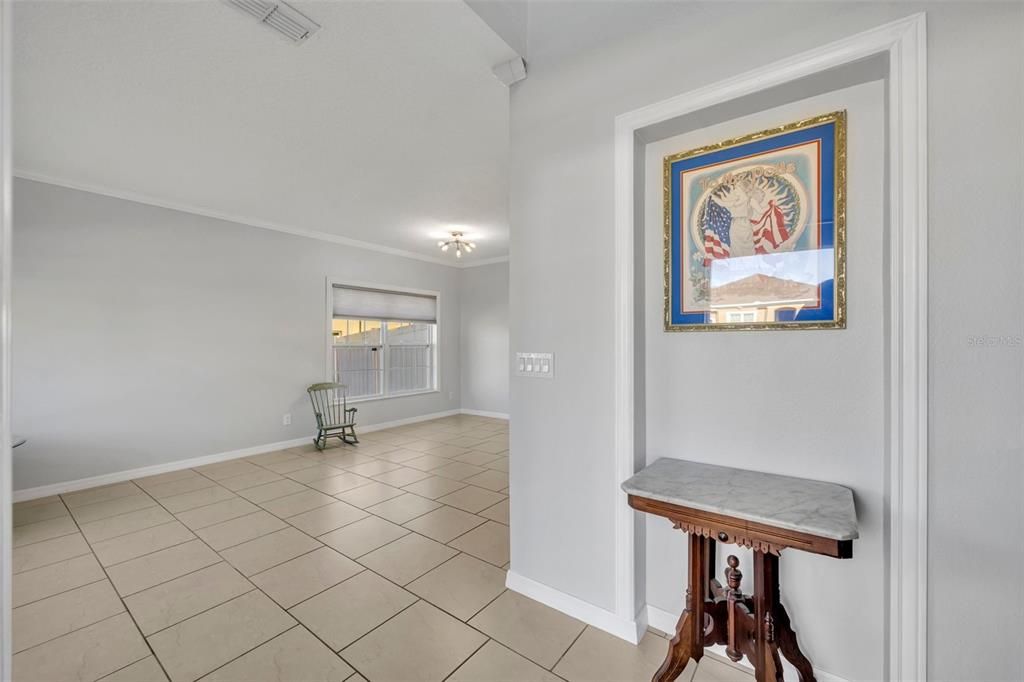 For Sale: $500,000 (5 beds, 3 baths, 2849 Square Feet)