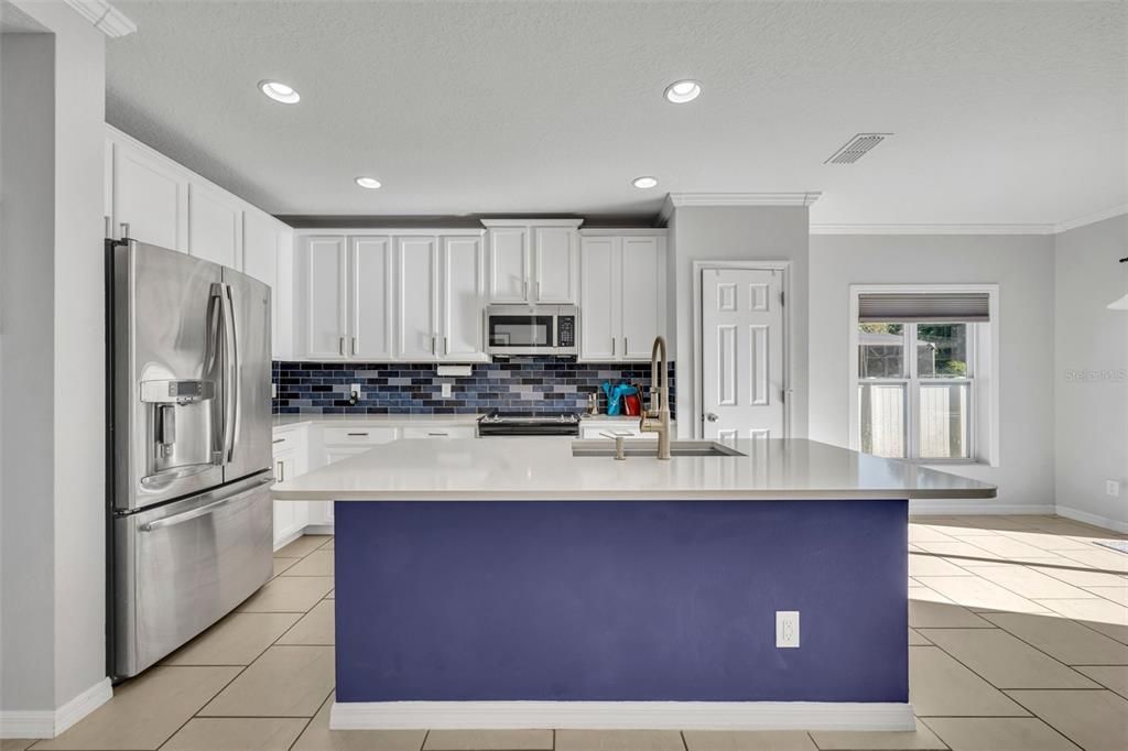 For Sale: $500,000 (5 beds, 3 baths, 2849 Square Feet)