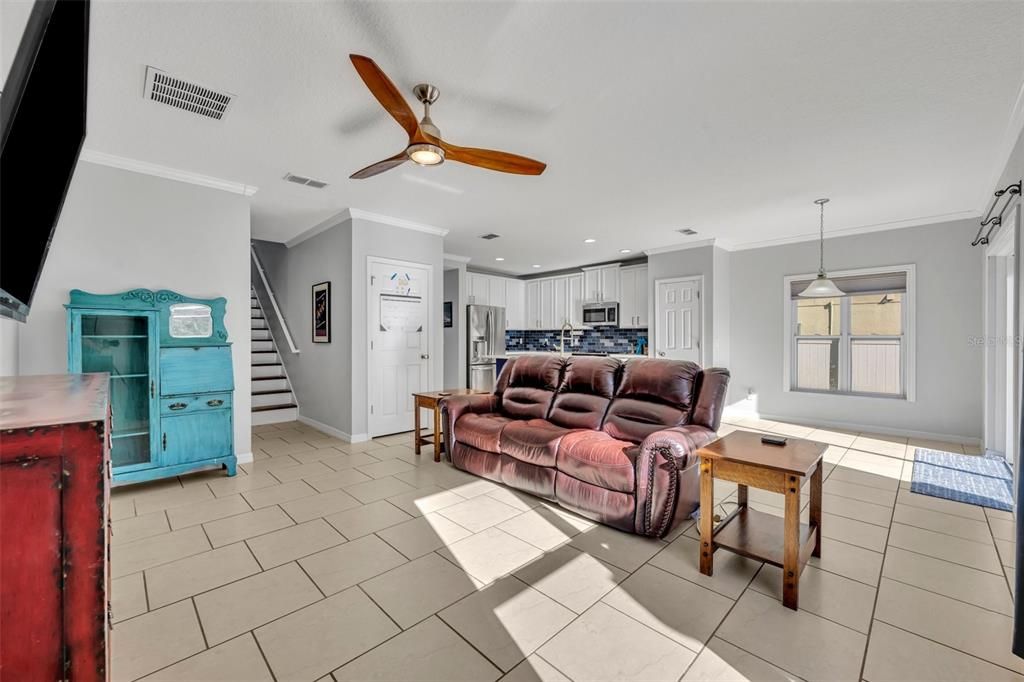 For Sale: $500,000 (5 beds, 3 baths, 2849 Square Feet)