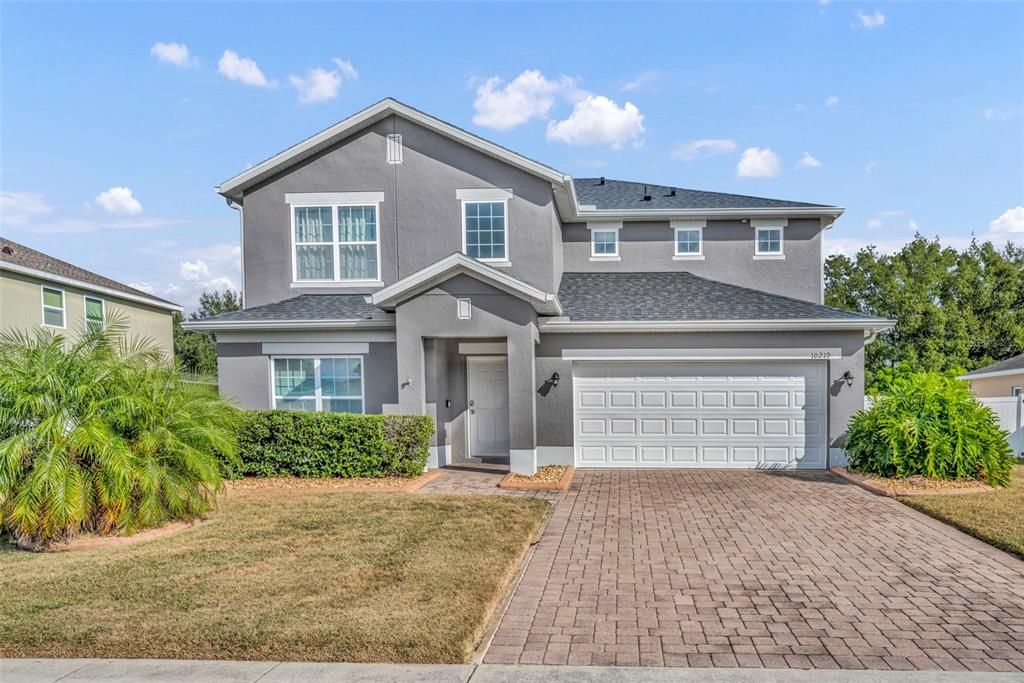 For Sale: $500,000 (5 beds, 3 baths, 2849 Square Feet)