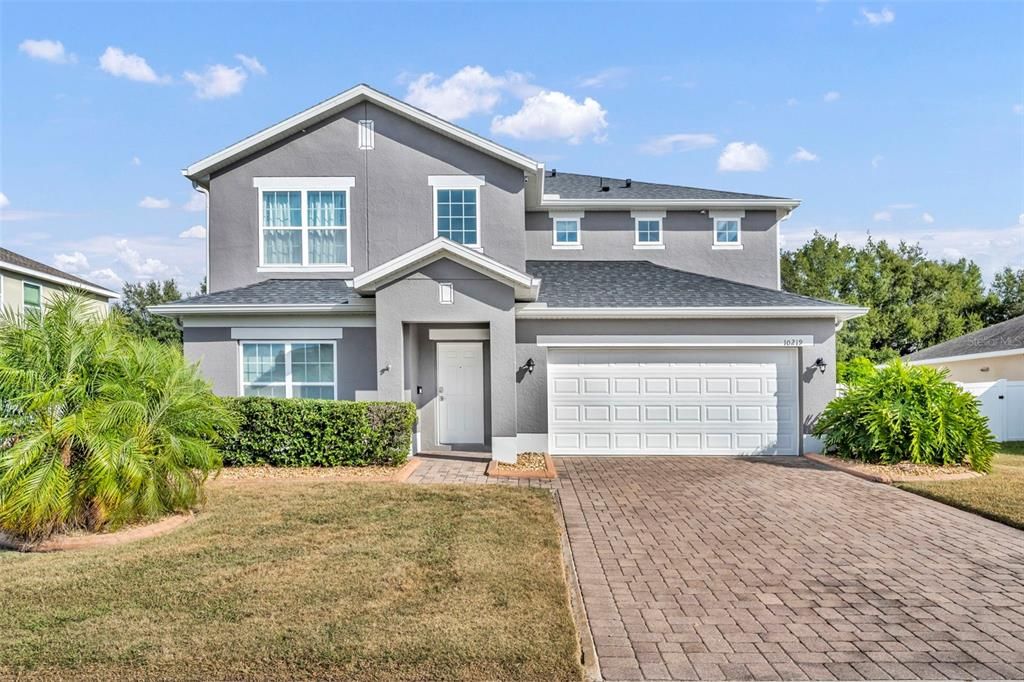 For Sale: $500,000 (5 beds, 3 baths, 2849 Square Feet)