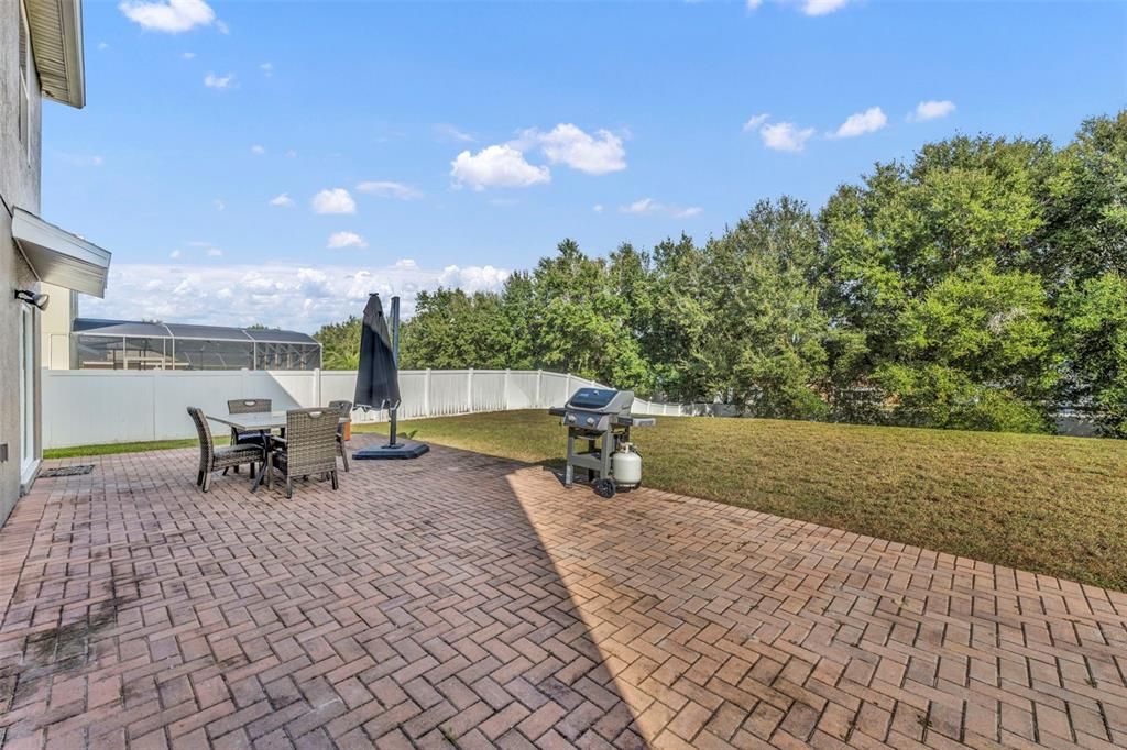 For Sale: $500,000 (5 beds, 3 baths, 2849 Square Feet)