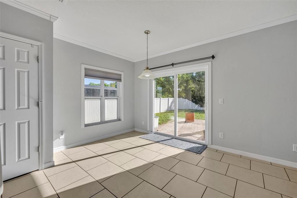 For Sale: $500,000 (5 beds, 3 baths, 2849 Square Feet)