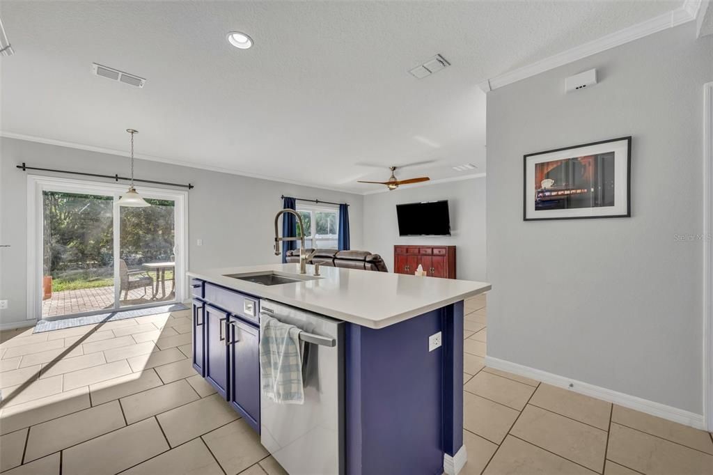 For Sale: $500,000 (5 beds, 3 baths, 2849 Square Feet)