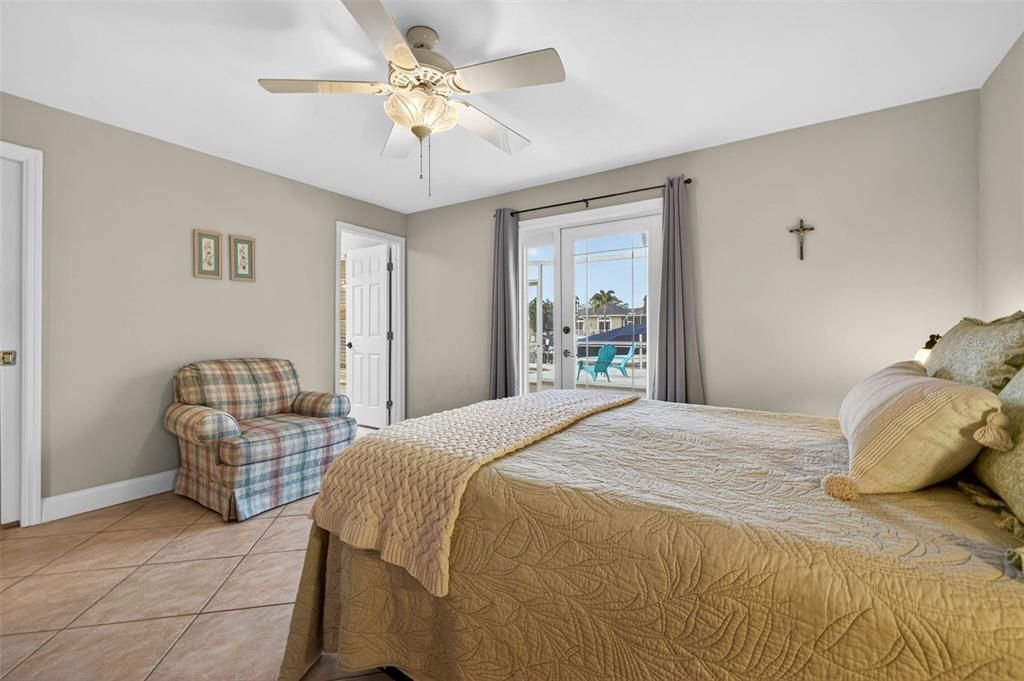 En Venta: $1,290,000 (3 camas, 2 baños, 2172 Pies cuadrados)