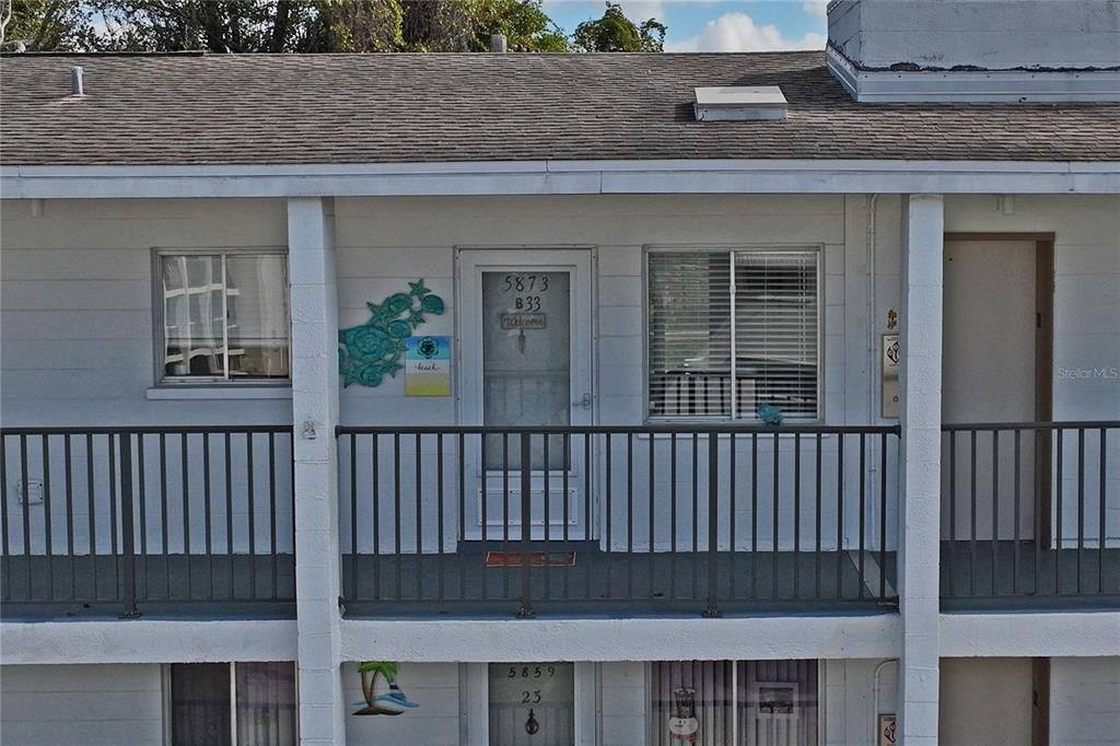 For Sale: $109,900 (2 beds, 1 baths, 744 Square Feet)