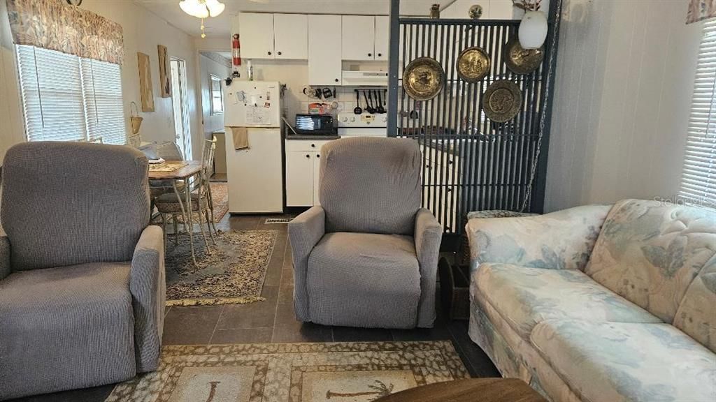 For Sale: $75,000 (1 beds, 1 baths, 480 Square Feet)