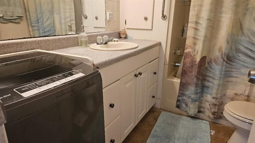 For Sale: $75,000 (1 beds, 1 baths, 480 Square Feet)