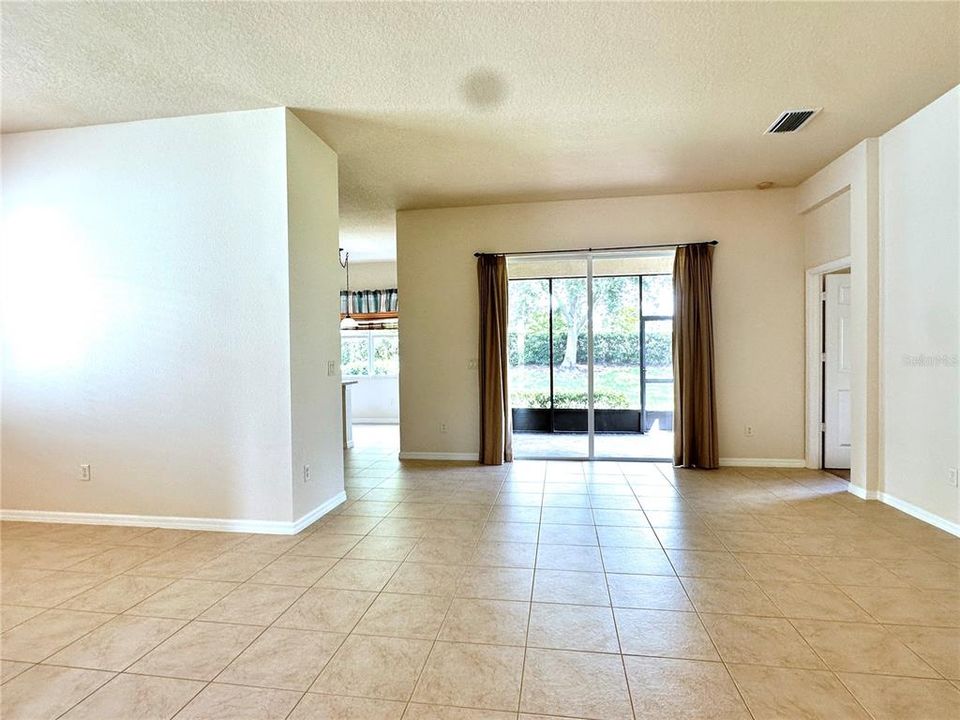 En Venta: $325,000 (2 camas, 2 baños, 1425 Pies cuadrados)