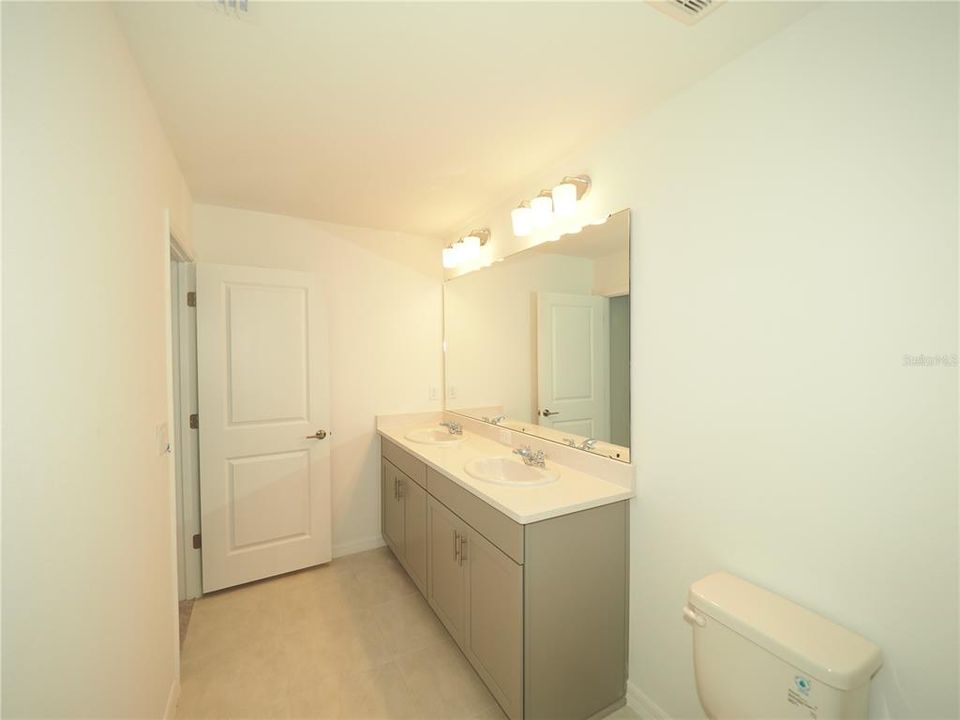 For Rent: $2,100 (3 beds, 2 baths, 1553 Square Feet)