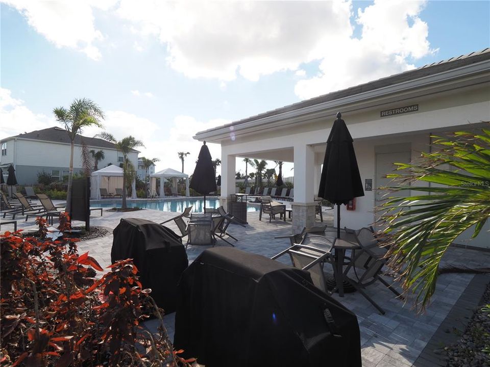 For Rent: $2,100 (3 beds, 2 baths, 1553 Square Feet)