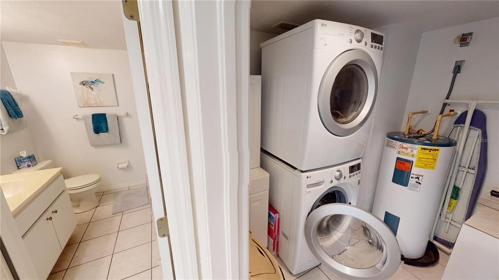 For Sale: $169,000 (2 beds, 2 baths, 1145 Square Feet)