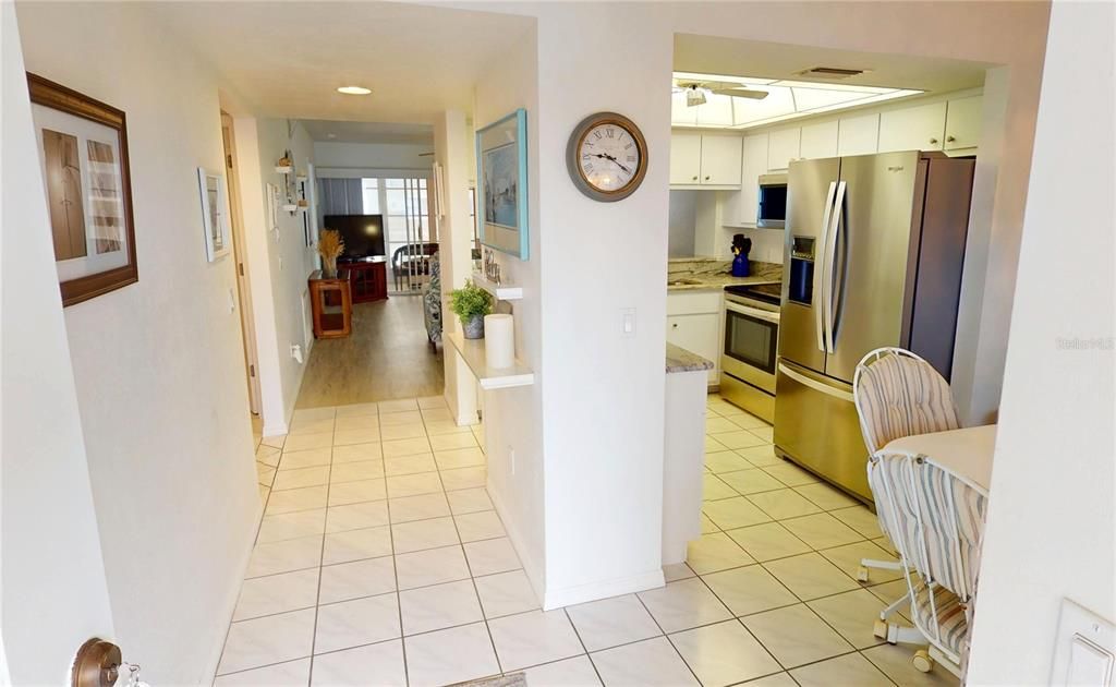 For Sale: $169,000 (2 beds, 2 baths, 1145 Square Feet)