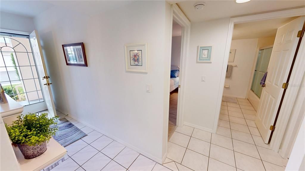 For Sale: $169,000 (2 beds, 2 baths, 1145 Square Feet)