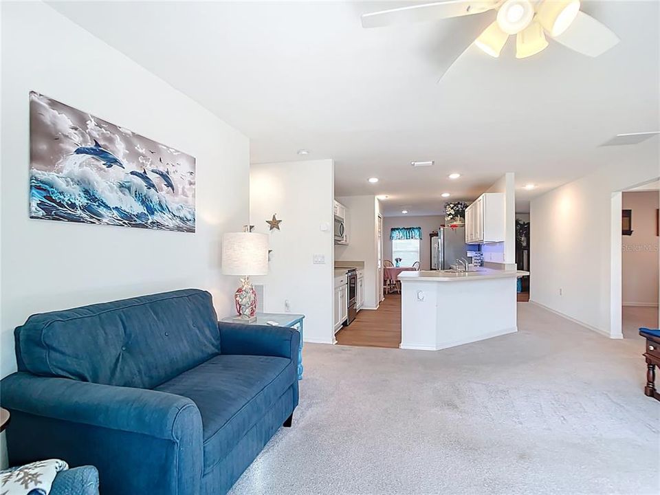 На продажу: $319,000 (3 спален, 2 ванн, 1521 Квадратных фут)