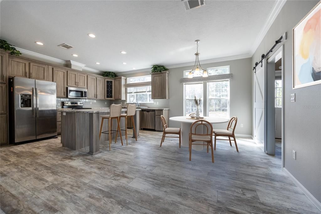 For Sale: $339,000 (3 beds, 2 baths, 2176 Square Feet)