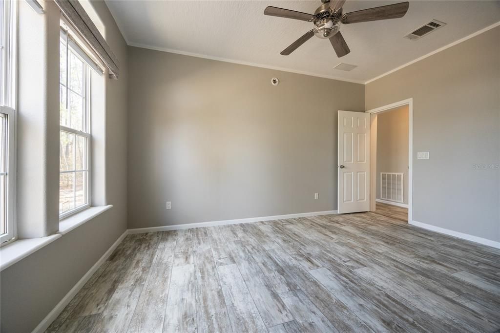 For Sale: $339,000 (3 beds, 2 baths, 2176 Square Feet)