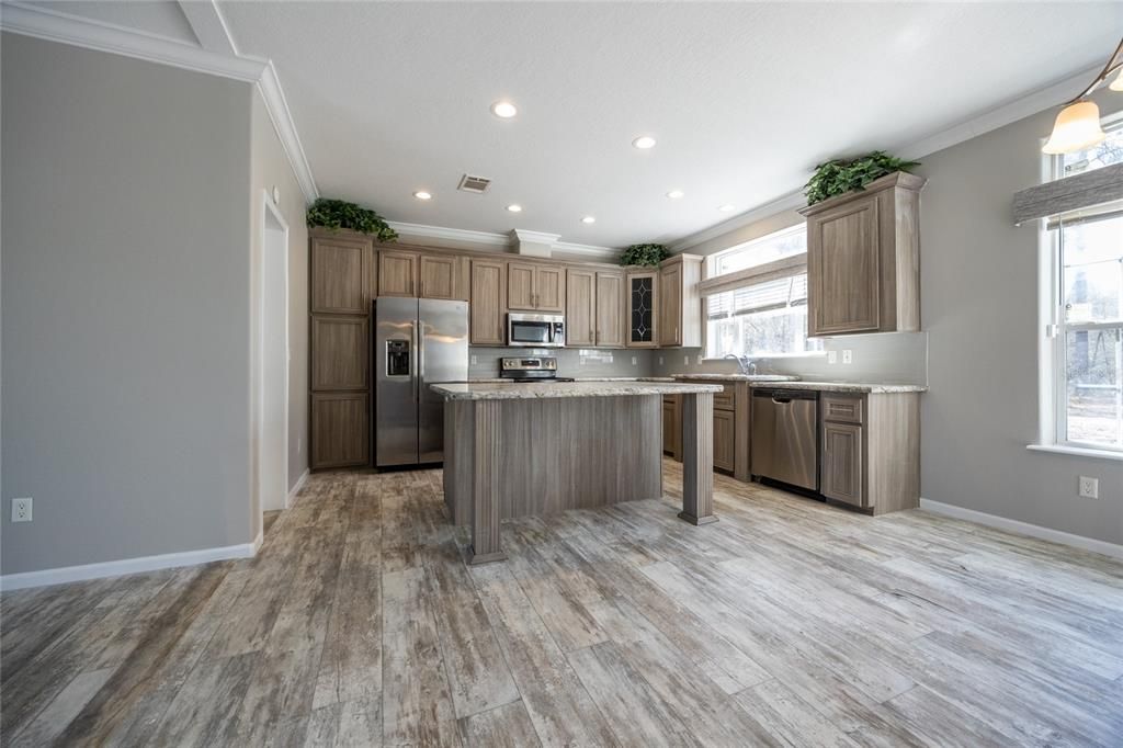 For Sale: $339,000 (3 beds, 2 baths, 2176 Square Feet)