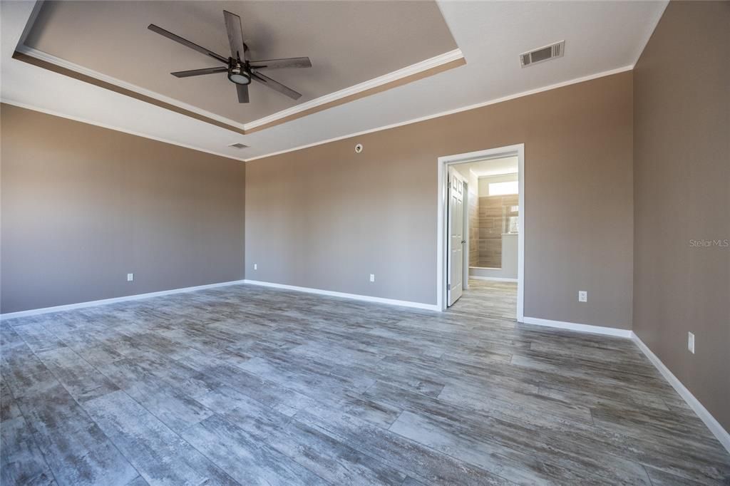 For Sale: $339,000 (3 beds, 2 baths, 2176 Square Feet)