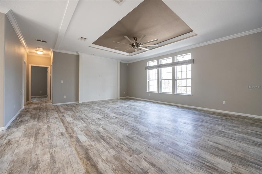 For Sale: $339,000 (3 beds, 2 baths, 2176 Square Feet)