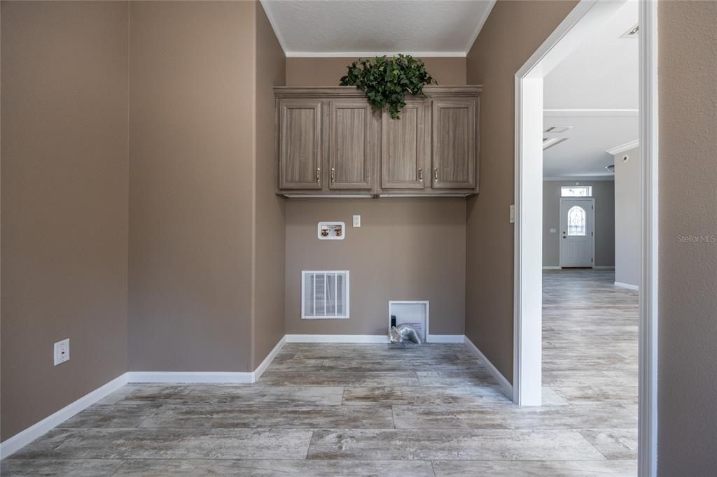 For Sale: $339,000 (3 beds, 2 baths, 2176 Square Feet)