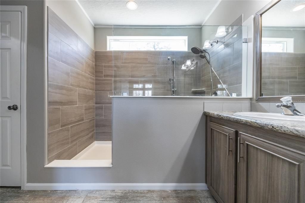 For Sale: $339,000 (3 beds, 2 baths, 2176 Square Feet)