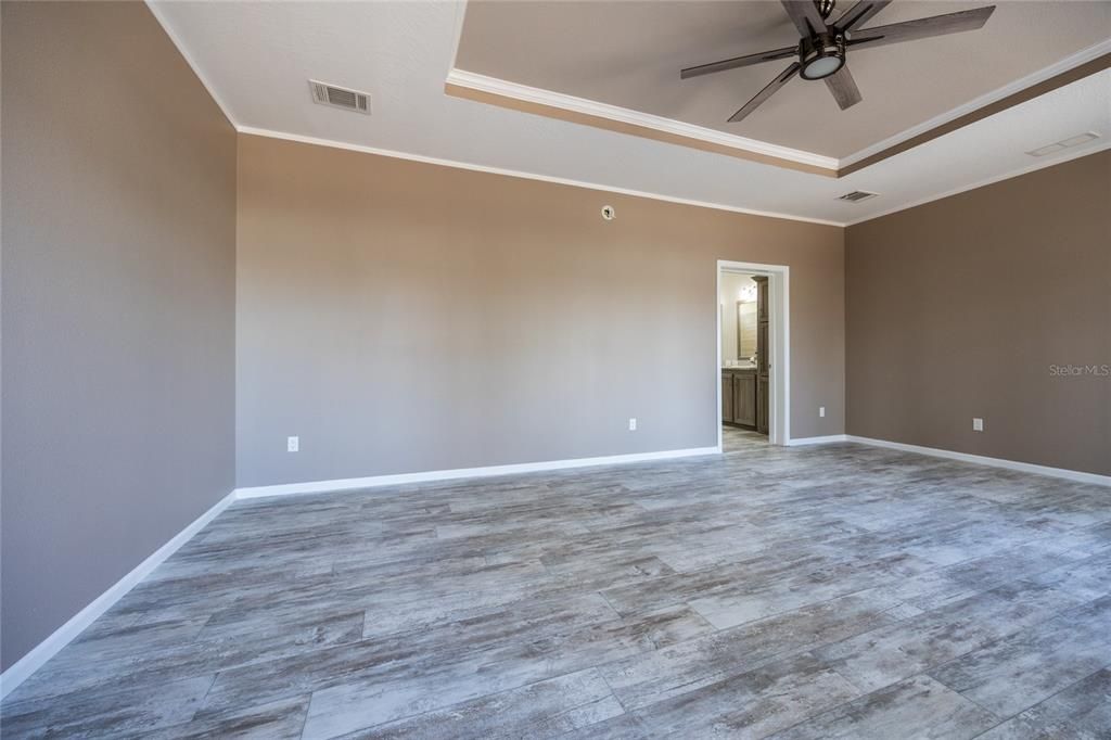 For Sale: $339,000 (3 beds, 2 baths, 2176 Square Feet)