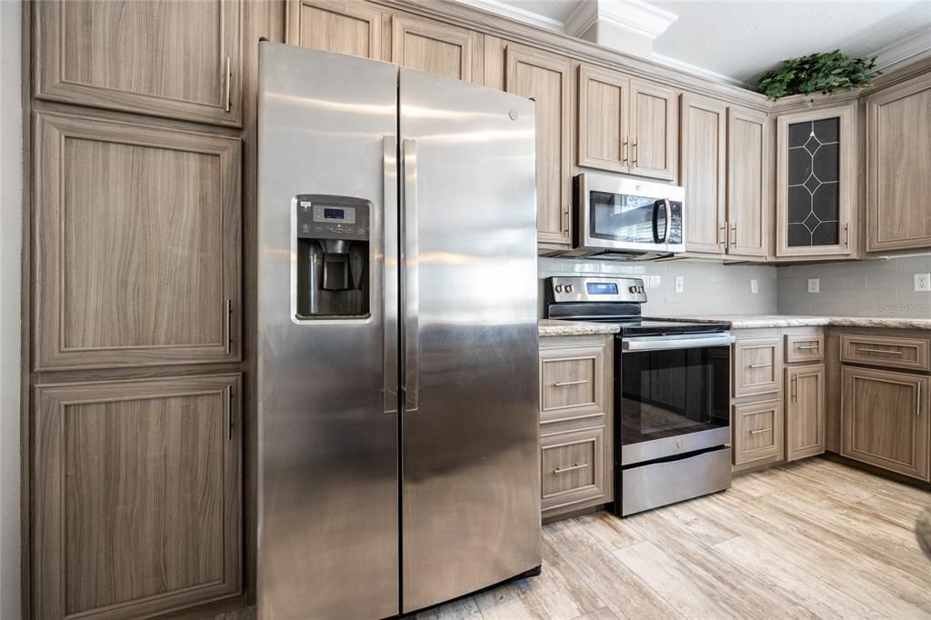 For Sale: $339,000 (3 beds, 2 baths, 2176 Square Feet)