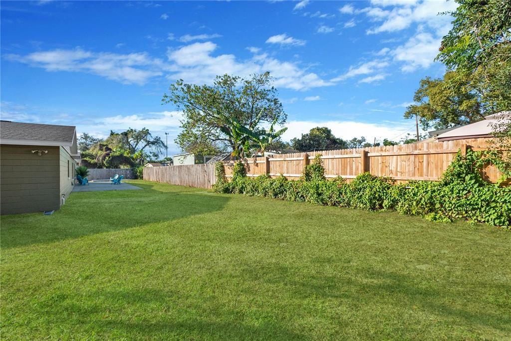 For Sale: $499,900 (4 beds, 2 baths, 2690 Square Feet)