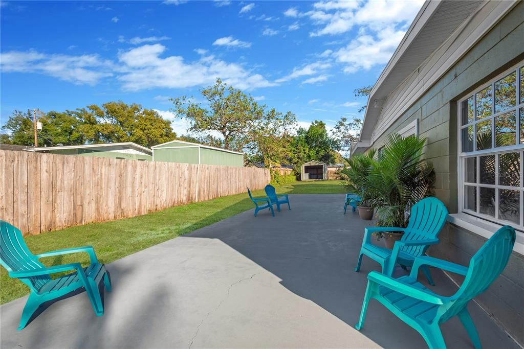 For Sale: $499,900 (4 beds, 2 baths, 2690 Square Feet)