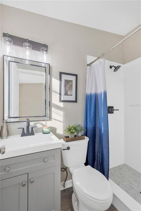 For Sale: $499,900 (4 beds, 2 baths, 2690 Square Feet)