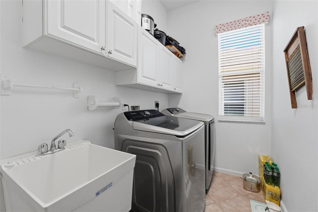 For Sale: $649,000 (3 beds, 2 baths, 2240 Square Feet)