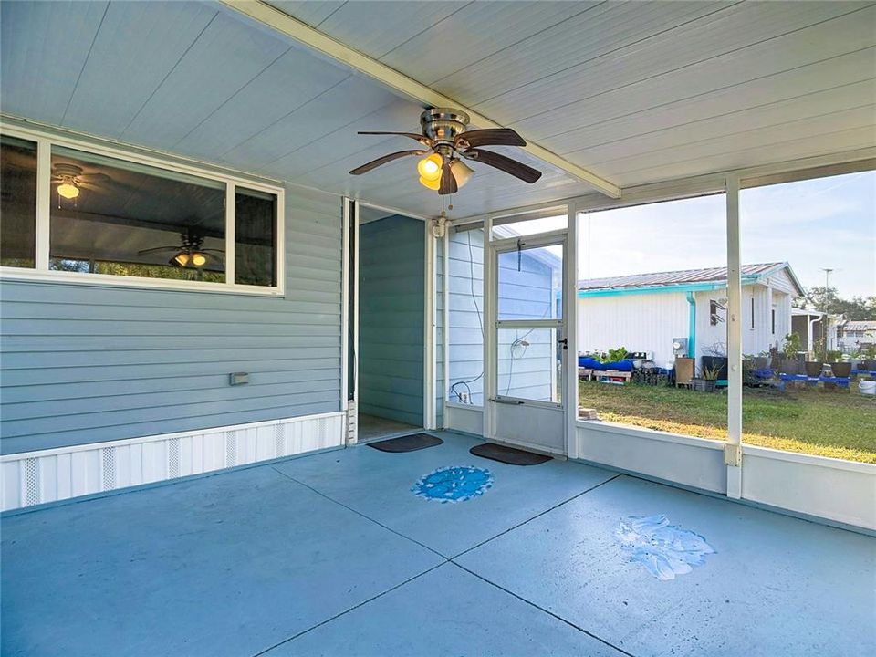 На продажу: $185,000 (2 спален, 2 ванн, 1104 Квадратных фут)