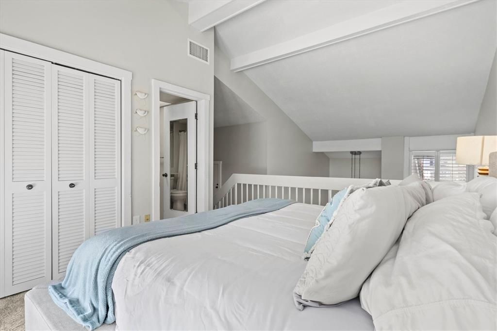 待售: $675,000 (2 贝兹, 2 浴室, 1060 平方英尺)