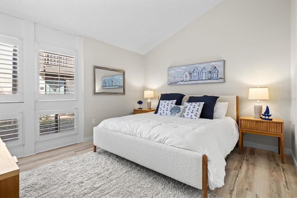 待售: $675,000 (2 贝兹, 2 浴室, 1060 平方英尺)