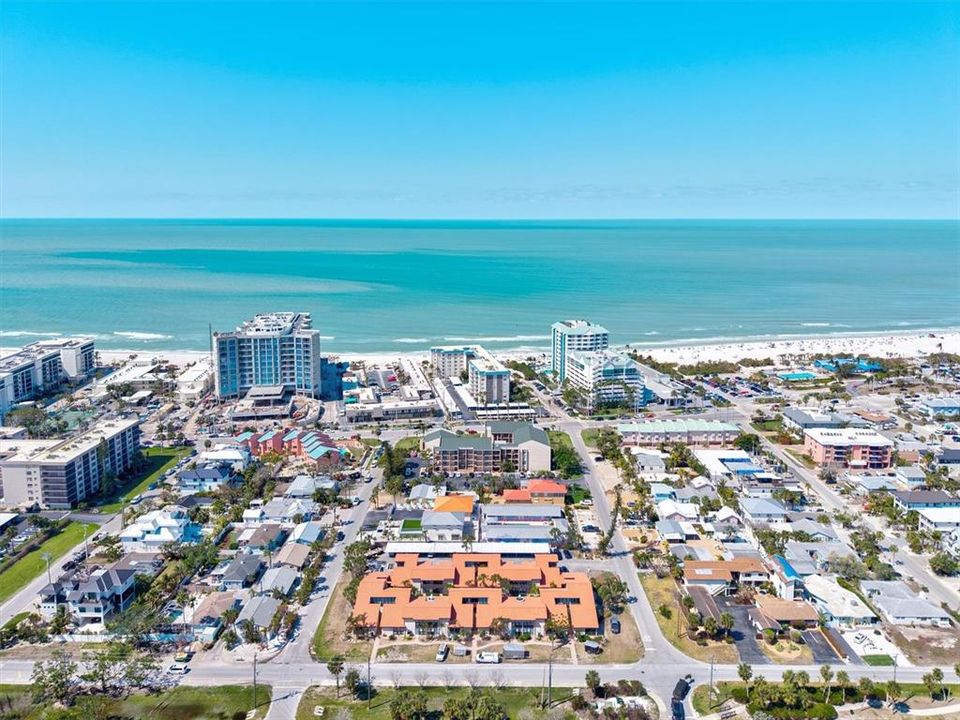 待售: $675,000 (2 贝兹, 2 浴室, 1060 平方英尺)