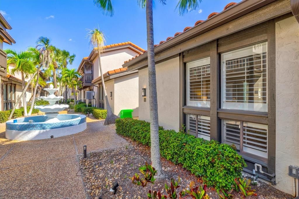 待售: $675,000 (2 贝兹, 2 浴室, 1060 平方英尺)