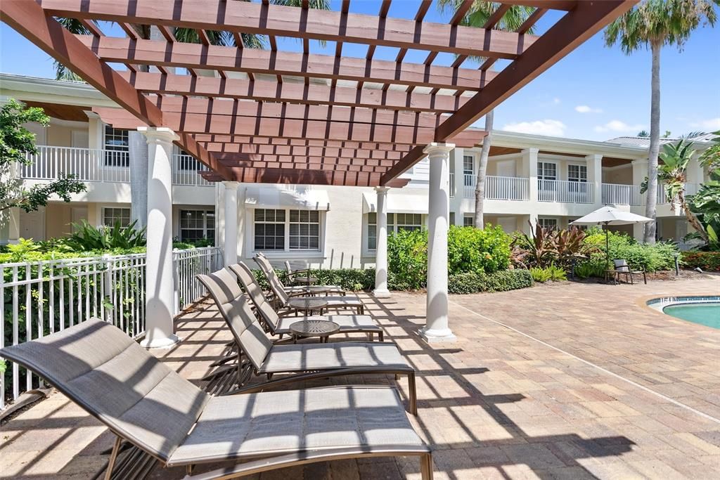 En Venta: $450,000 (2 camas, 2 baños, 1114 Pies cuadrados)