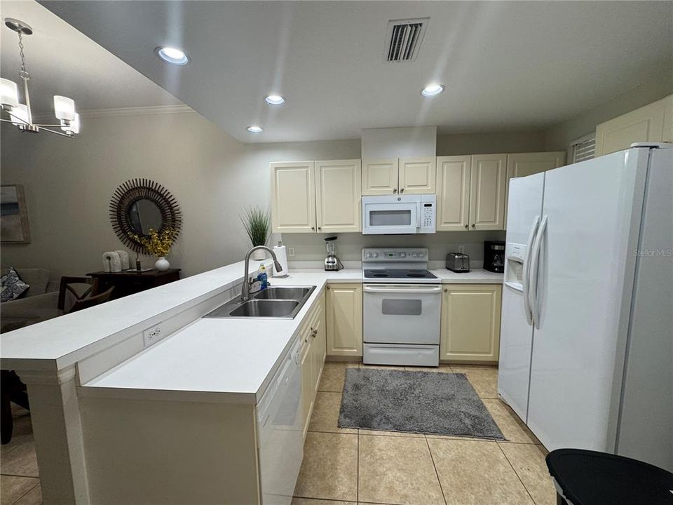 En Venta: $450,000 (2 camas, 2 baños, 1114 Pies cuadrados)