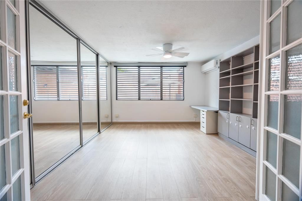 En Renta: $6,500 (5 camas, 3 baños, 2500 Pies cuadrados)